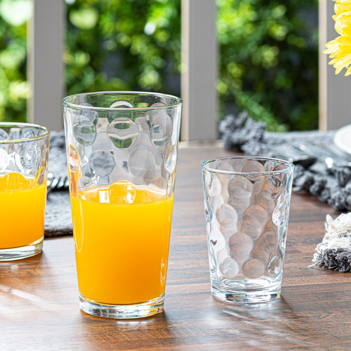 Set of 12 Stackable Drinking Glasses Y260