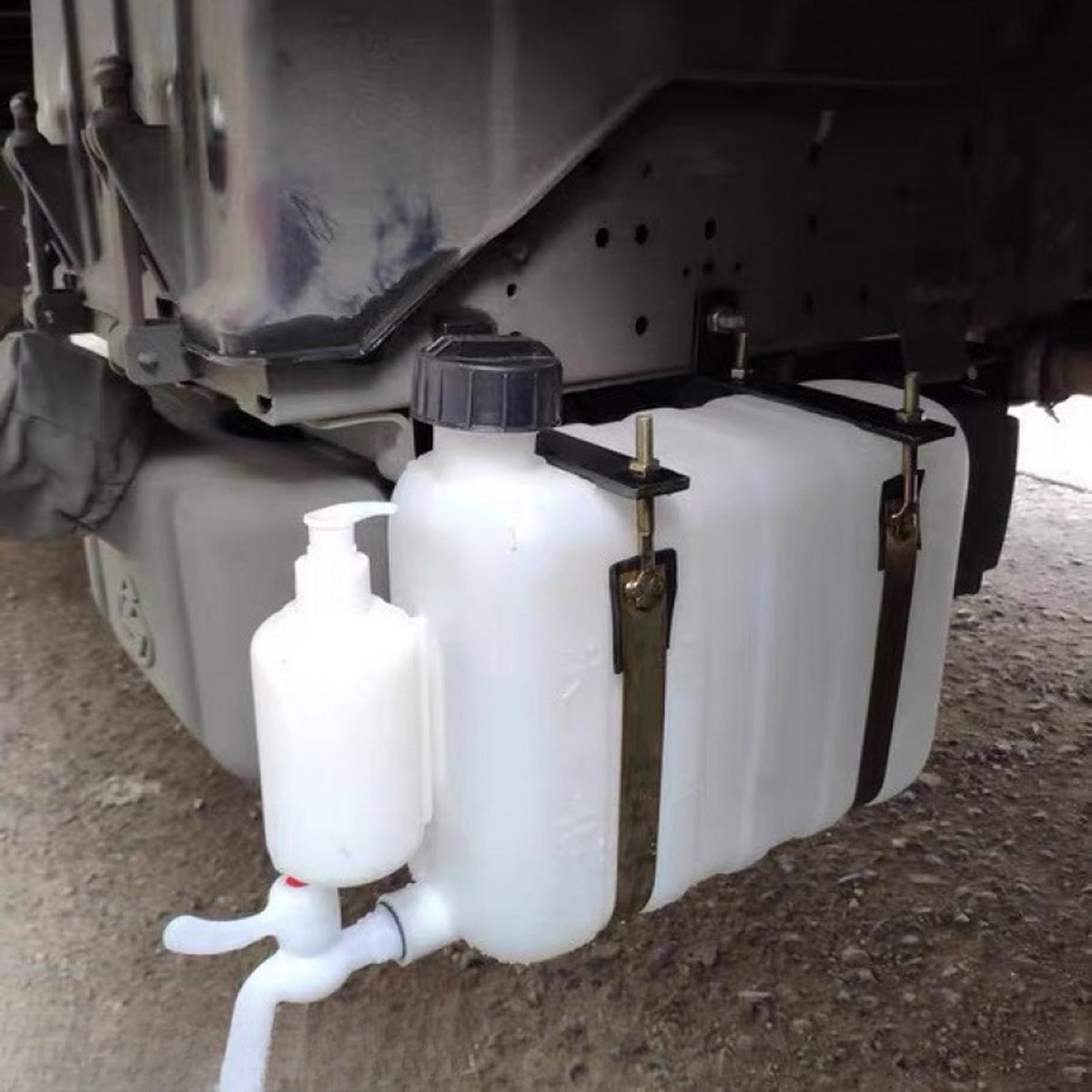 Portable Water Tanks with Faucet D9628