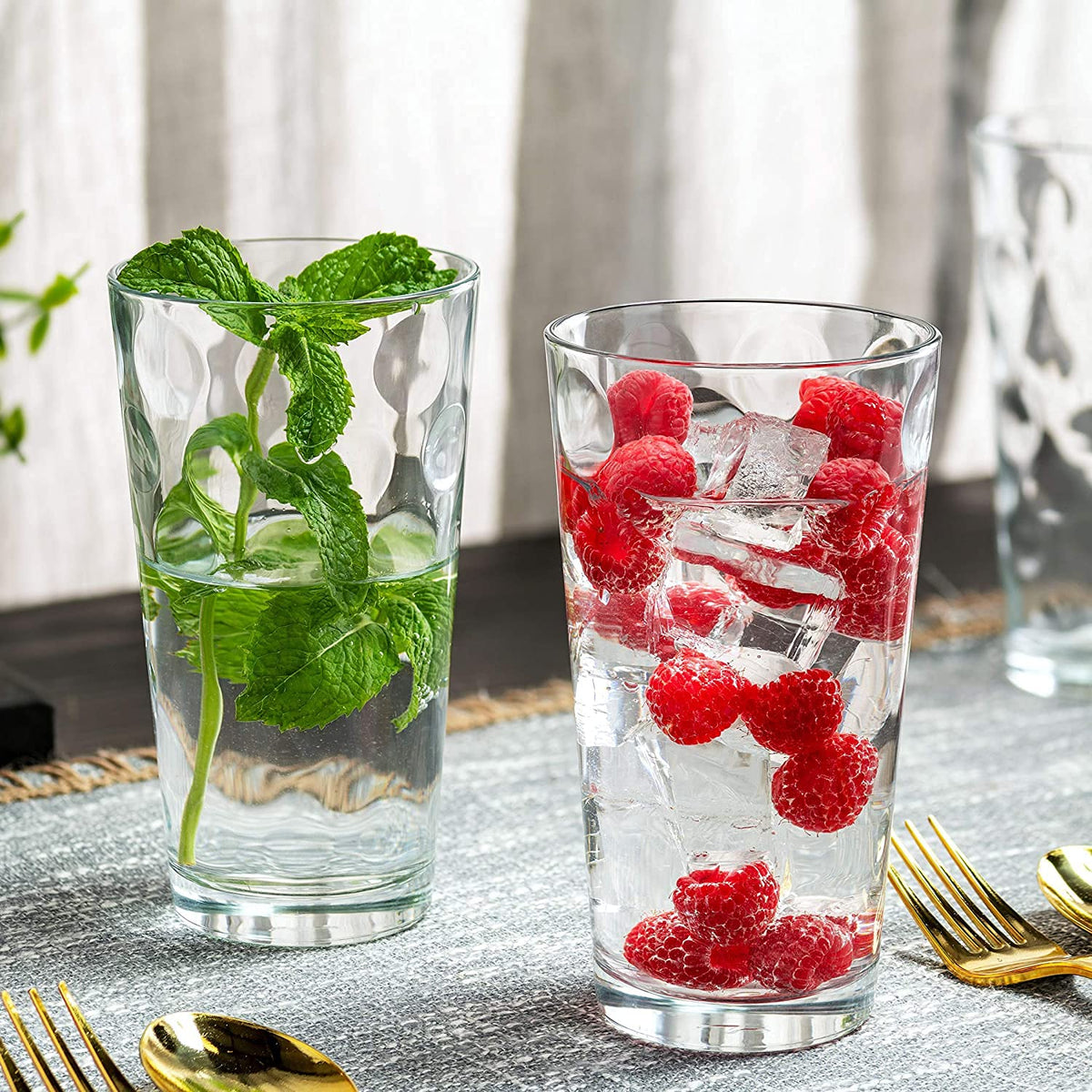 Set of 12 Stackable Drinking Glasses Y260